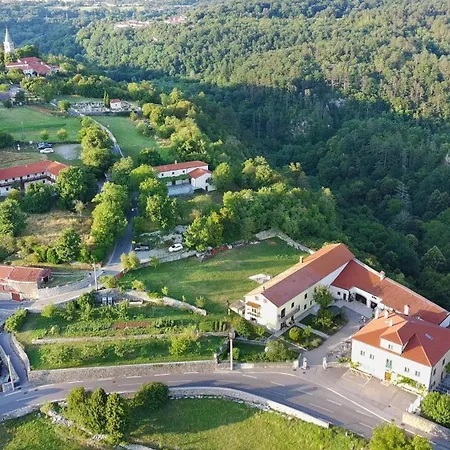 Διαμέρισμα Apartmaji Znidarcic Divača