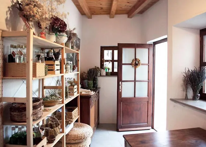 아파트 Apartmaji Znidarcic Divača