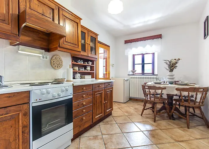 Apartmaji Znidarcic 아파트